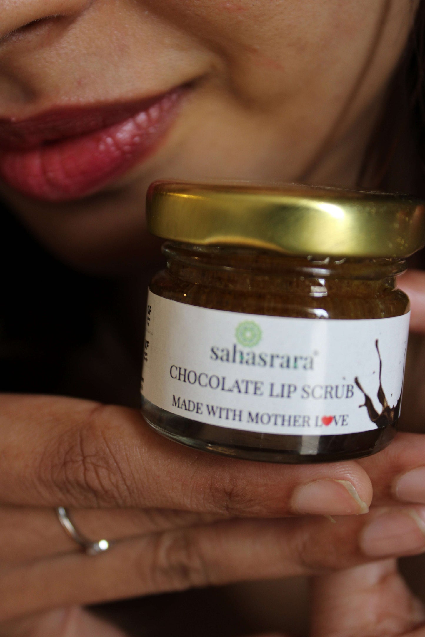 Chocolate Lip Scrub – Exfoliating & Nourishing